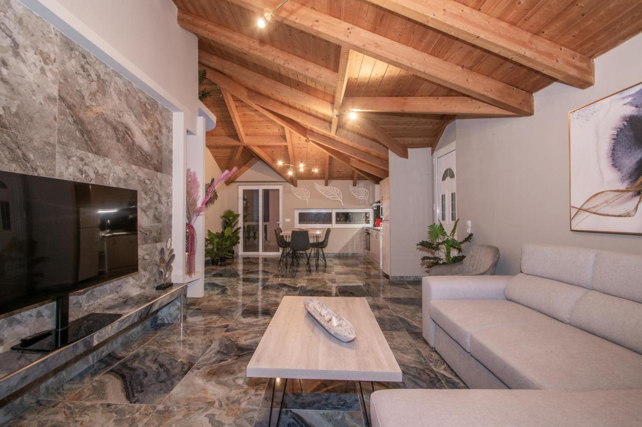 Casa Di Voz Shared Villa Studios By "Elite" Gaitani Esterno foto